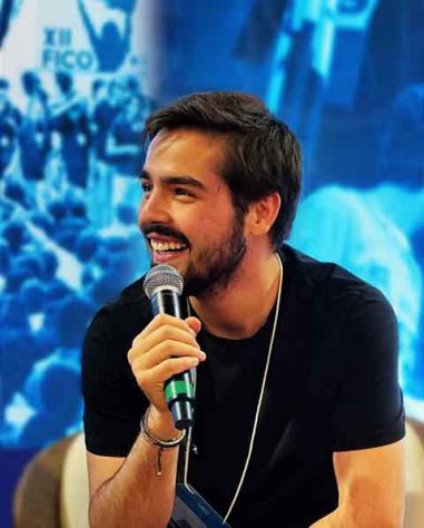 Apresentador João Silva, filho do Faustão