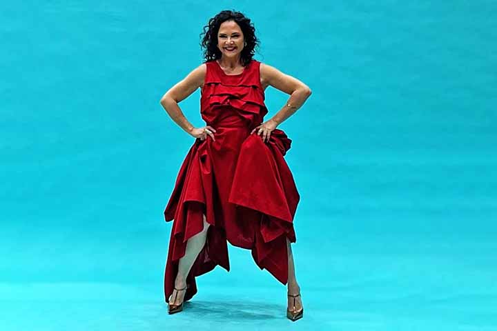 Em 2011, a atriz desfilou no carnaval, pela escola de samba Unidos do Porto da Pedra, onde representou 