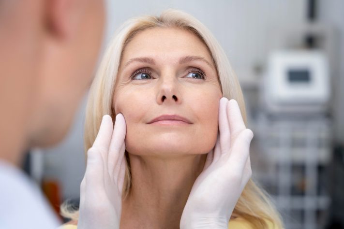 Harmonização facial - Freepik
