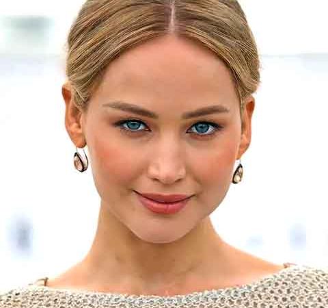 Jennifer Lawrence faz 35 anos; relembre a carreira meteórica da atriz