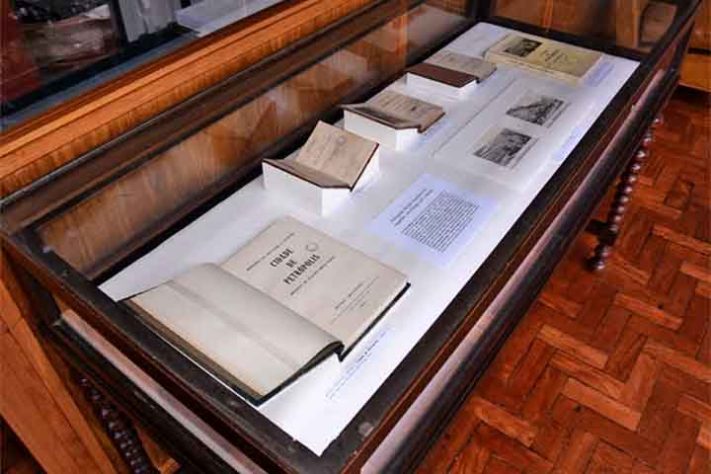 Museu Imperial, Petrópolis ,RJ - Cadernetas restauradas de Dom Pedro II - Reprodução do Instagram @museu.imperial
