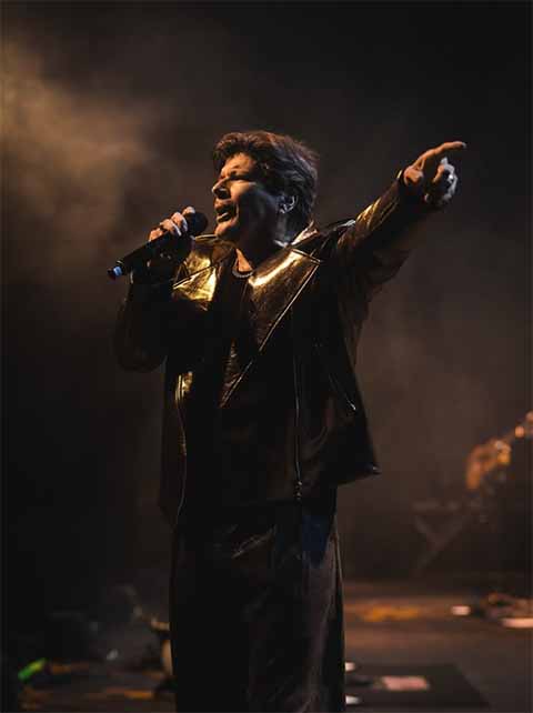 <p>A turnê percorre diversas cidades do Brasil e apresenta um repertório que inclui sucessos, faixas menos conhecidas, trilhas de novelas e homenagens visuais.</p>
