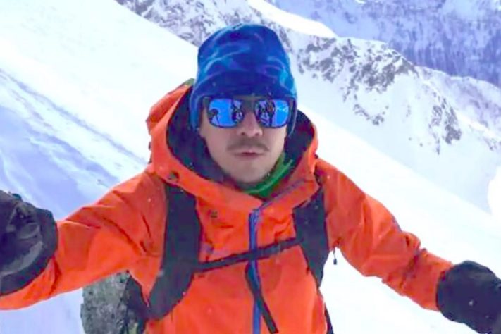 Alpinista italiano que tentou ajudar russa morre em montanha do Quirguistão - Reprodução
