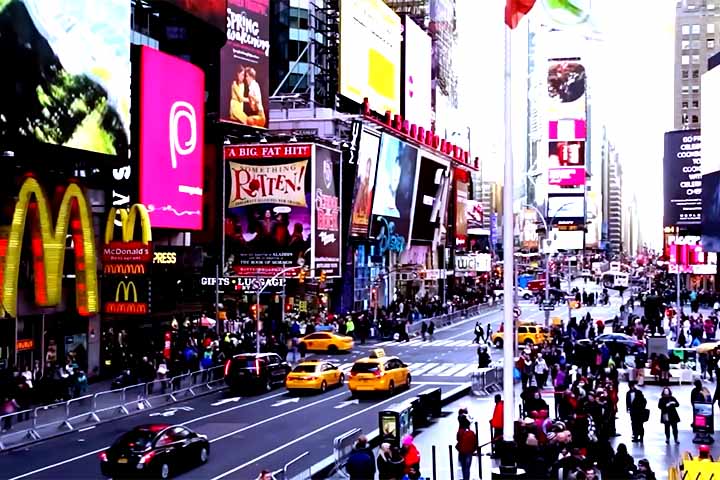 Em 2024, pessoas com 60 anos ou mais representavam 22% da população, totalizando cerca de 310 milhões, ante 297 milhões em 2023.
