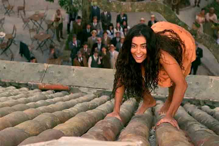 A beleza de Juliana Paes voltou a ser explorada, desta vez no remake de "Gabriela", adaptação do romance homônimo de Jorge Amado. Em cena, ela viveu a personagem principal, que foi interpretada por Sônia Braga em 1975.