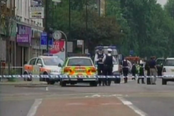 Brasileiro Jean Charles de Menezes foi confundido com um suspeito de terrorismo enquanto pegava o metrô em Londres, em 2005 - Reprodução