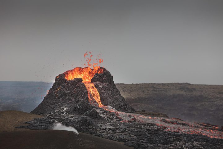 “Acredito que locais devastados por erupções vulcânicas devem se tornar novos alvos de estudo, dado seu potencial excepcional para capturar e preservar restos biológicos, incluindo tecidos moles delicados", disse Abderrazak El Albani, líder do estudo.