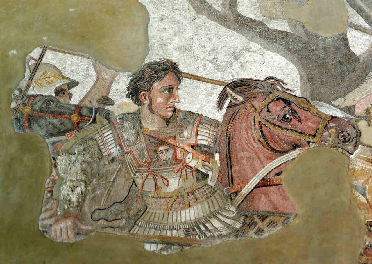 Chipre foi conquistada por Alexandre, o Grande, em 333 a.C. Após a sua morte e a consequente divisão de seu império depois de guerras entre seus sucessores, a ilha tornou-se parte do Império Helenístico. Em 58 a.C., passou a integrar o Império Romano. 