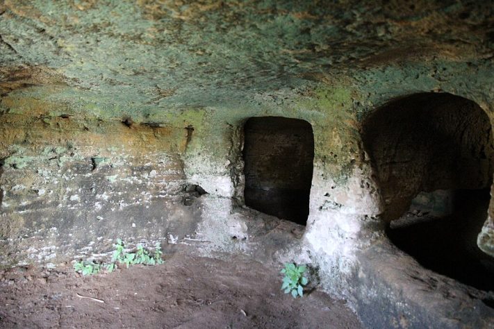 Anghelu Ruju - Sardenha, Itália -- Wikimedia Commons/Gianni Careddu