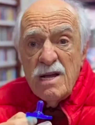 Ary Fontoura ironiza uso de chupeta por adultos - Reprodução/Redes Sociais