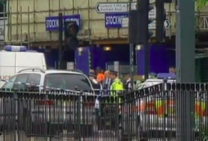 Brasileiro Jean Charles de Menezes foi confundido com um suspeito de terrorismo enquanto pegava o metrô em Londres, em 2005 - Reprodução