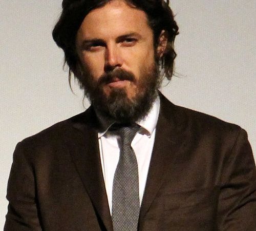 Casey Affleck faz 50 anos: ator premiado também se envolveu em acusação de assédio