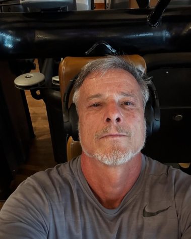 Ator Marcello Novaes