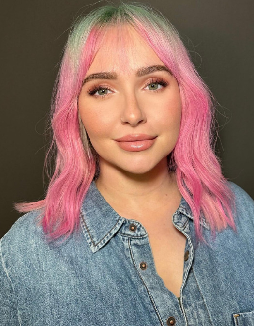 Hayden já havia enfrentado outra recaída antes. Após enfrentar depressão pós-parto quando sua filha Kaya nasceu em 2014.