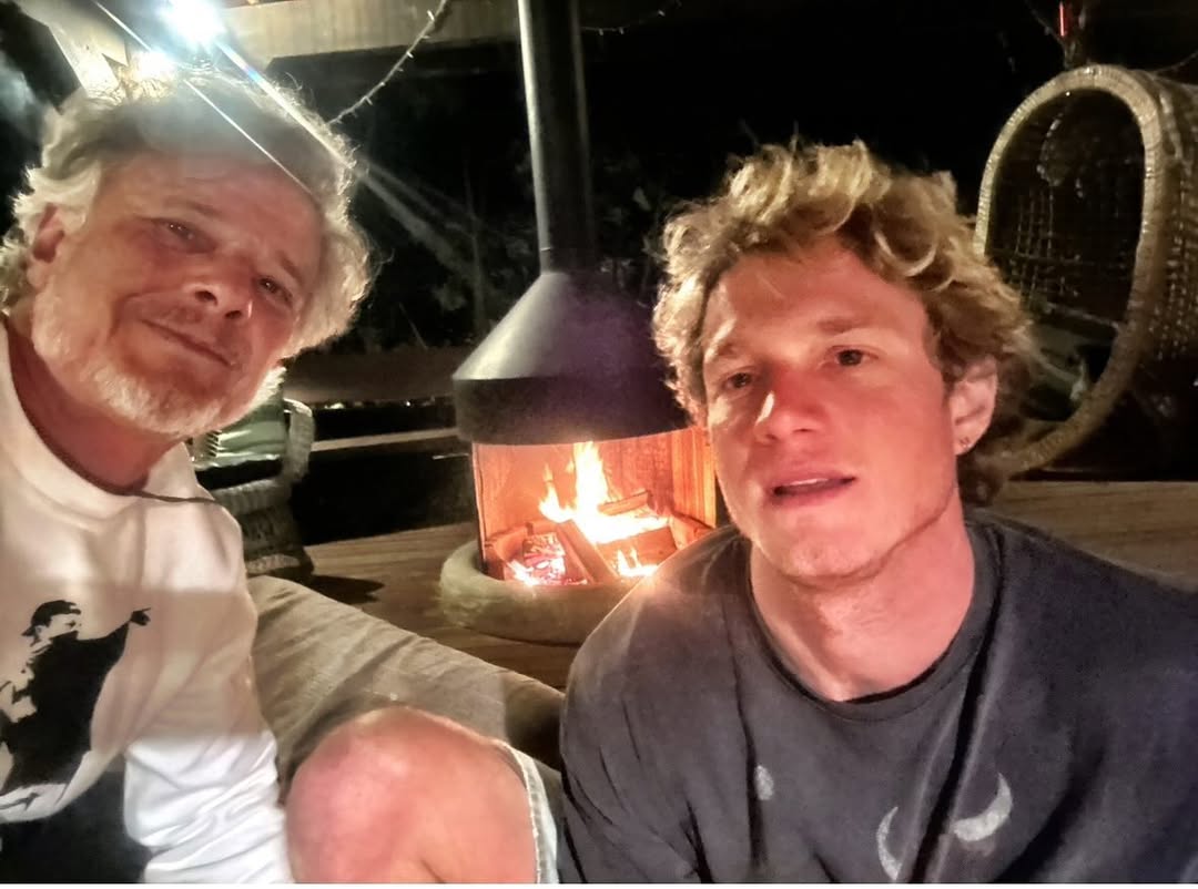 O casal vivido com Letícia Spiller extrapolou a ficção. Os dois atores acabaram se envolvendo romanticamente e o relacionamento ainda gerou um fruto: o filho Pedro Novaes, também ator, nascido em 1996.

