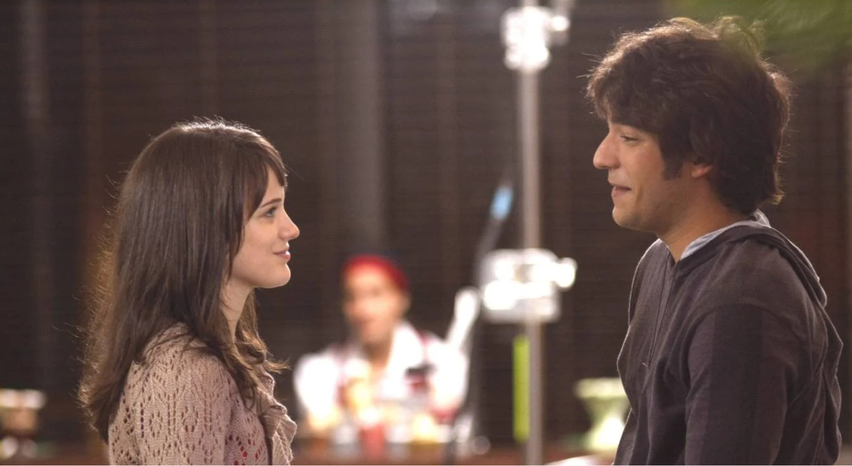 Inclusive, Carrão e Bianca Bin começaram a namorar na época das gravações da novela e o relacionamento durou dez meses. No remake de 