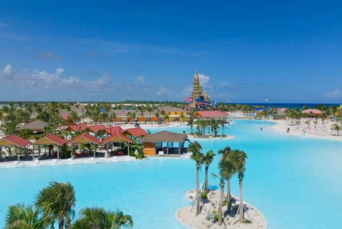 Dois turistas morrem no mesmo dia e de causas diferentes em restort de luxo nas Bahamas