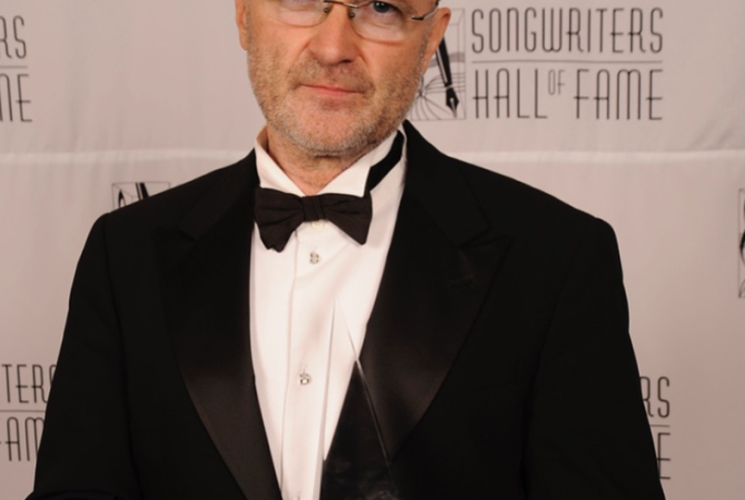 Phil Collins fala sobre recuperação após fase difícil