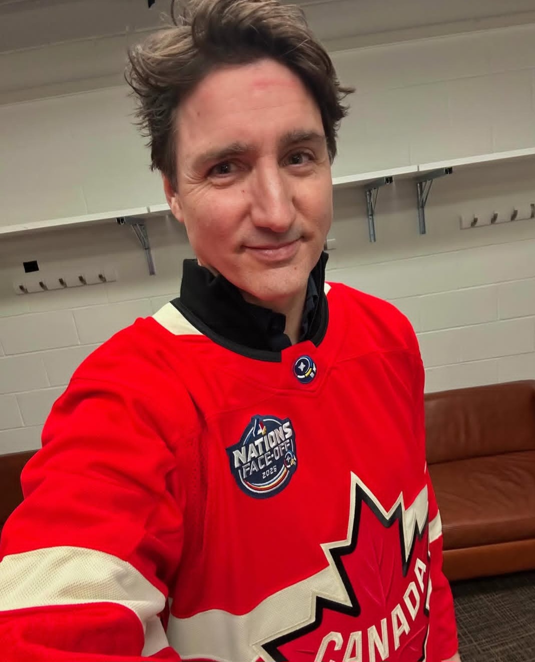 Tudo começou quando o político foi visto na área vip da Lifetimes Tour e depois jantando com Perry em Montreal, no Estado do Canadá. 