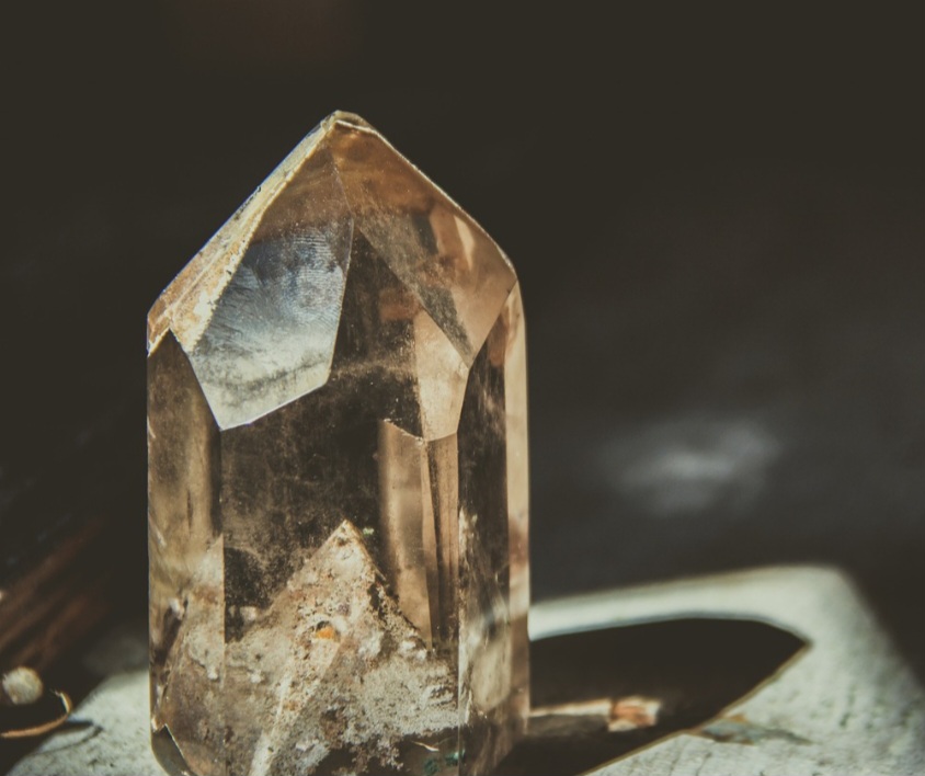 Quartzo: mineral reluzente tem utilidades práticas que poucos imaginam