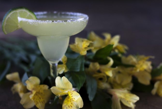 Tequila: a trajetória, os rituais e as curiosidades que transformaram a bebida mexicana em um ícone mundial
