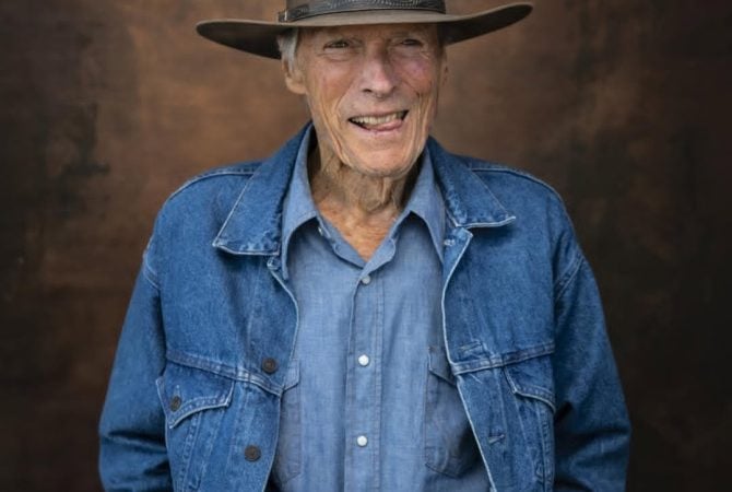 Repetição de mantra ajuda Clint Eastwood a se manter ativo aos 95 anos