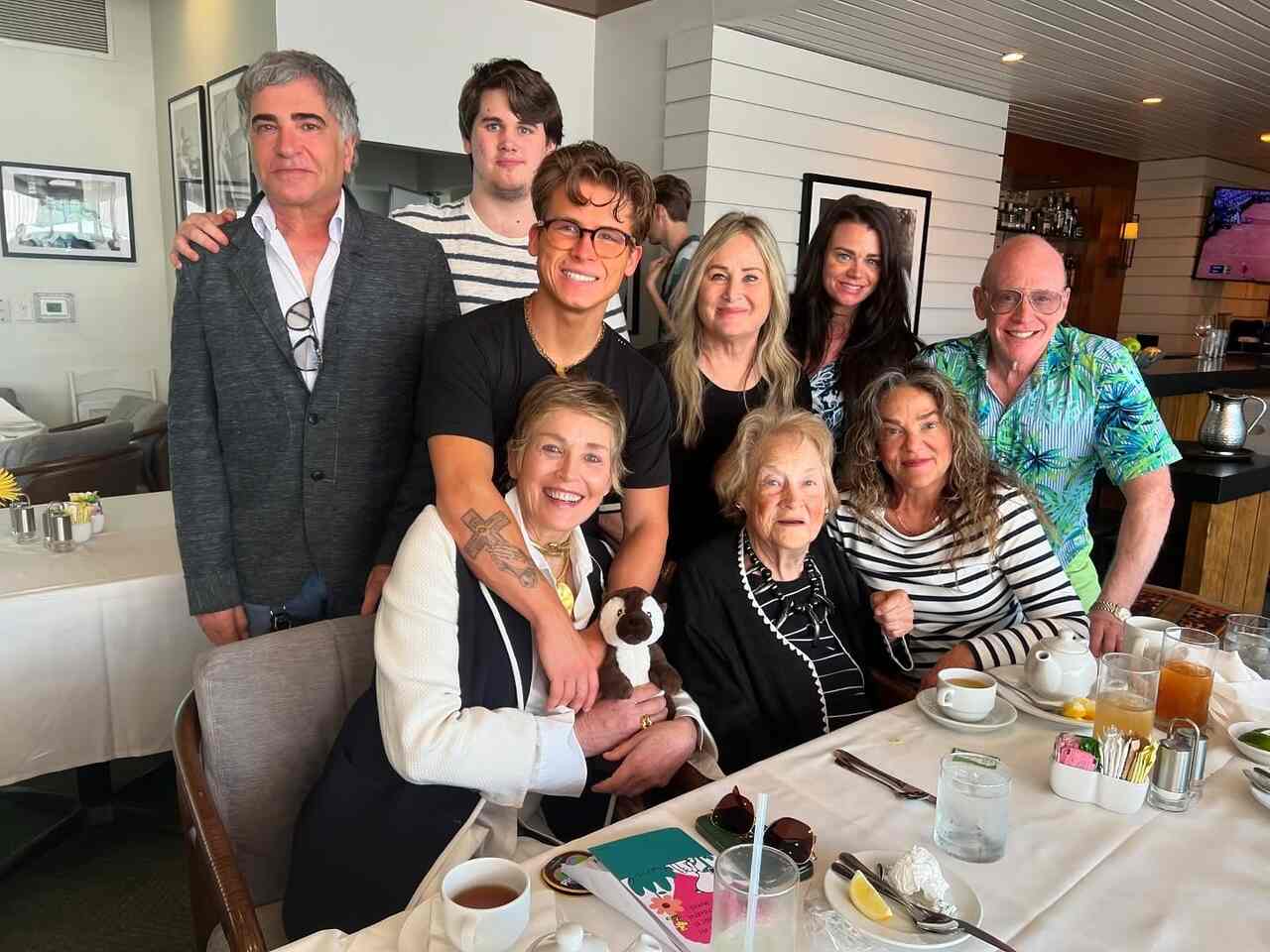 Sharon Vonne Stone nasceu em 10 de março de 1958, em Meadville, Pensilvânia, Estados Unidos. Filha de Joseph Stone e Dorothy Stone, tem três irmãos: Mike, Patrick e Kelly Stone.

