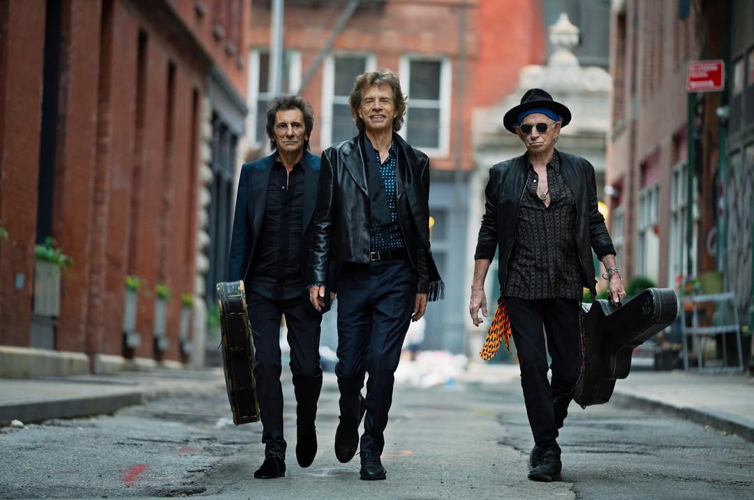 Em 2022, os Rolling Stones saíram em turnê pela Europa para comemorar o aniversário de 60 anos da banda. A tour, que começou em Madri, na Espanha, recebeu o nome de "Sixty". Foi a primeira sem o baterista Charlie Watts, pois ele faleceu em agosto de 2021.