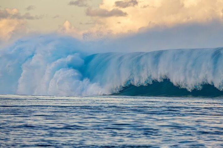 Teahupo'o, Taiti, Polinésia Francesa - Wikimedia Commons/Olivier Dugornay