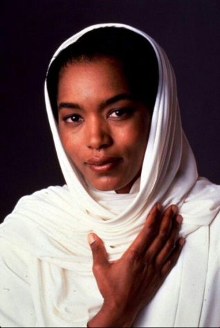 Angela Bassett