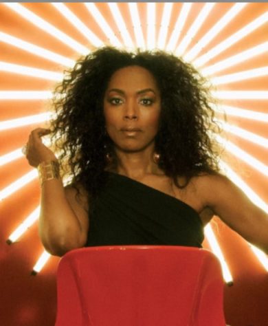 Angela Bassett