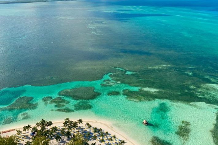 Bahamas - Fernando Jorge/Unsplash