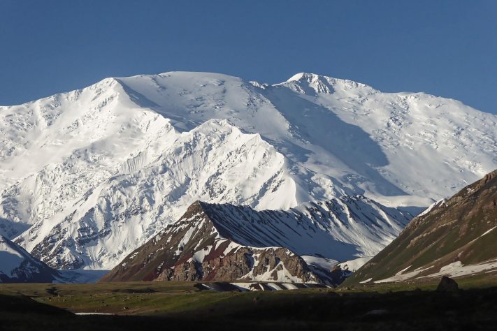 Montanha no Quirguistão - Makalu/Pixabay