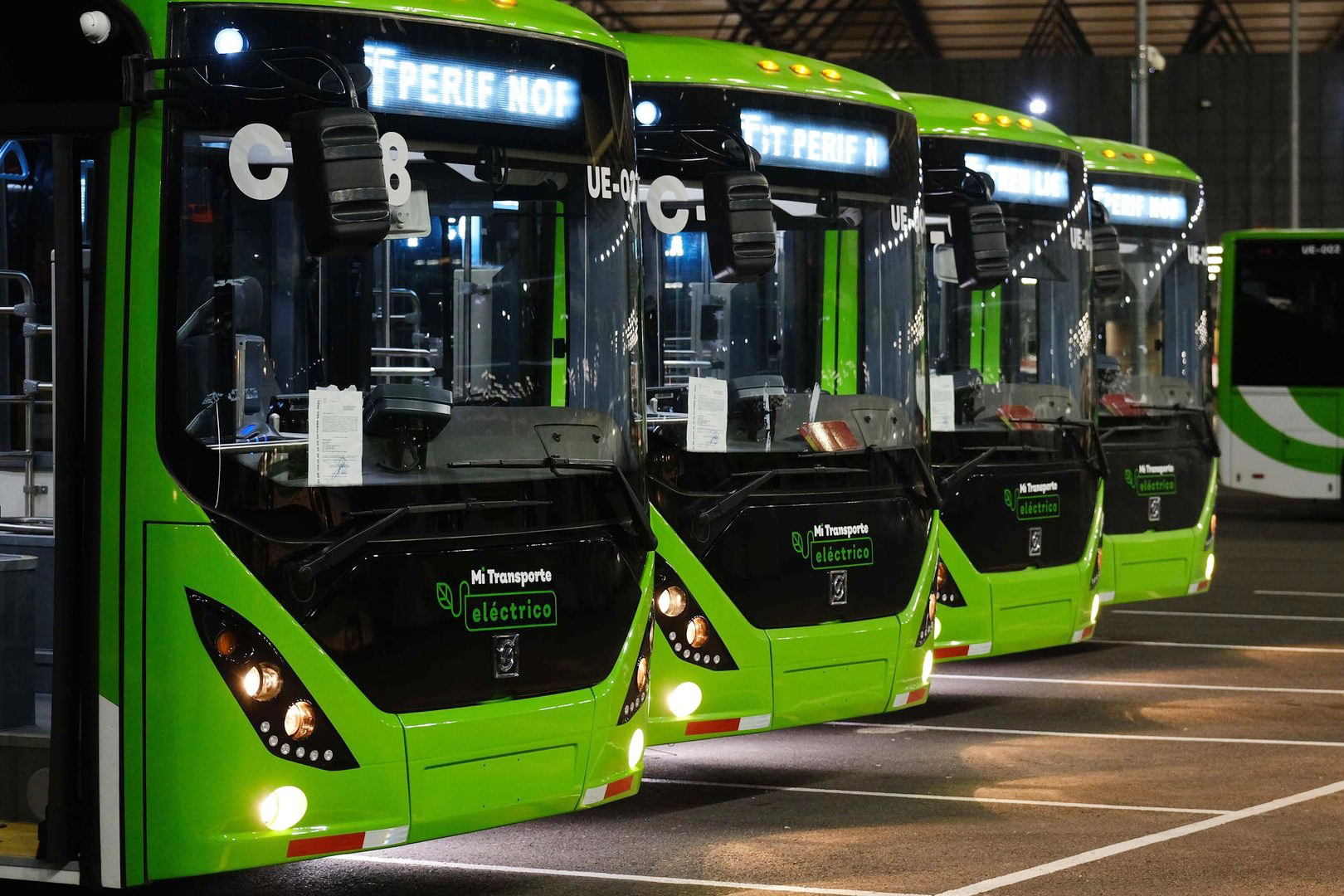 O poderio em captar visitantes, bem como novos residentes reflete seu charme infindável. Com investimentos em infraestrutura urbana e projetos sustentáveis, a cidade fortalece seu papel como referência nacional e internacional em desenvolvimento

