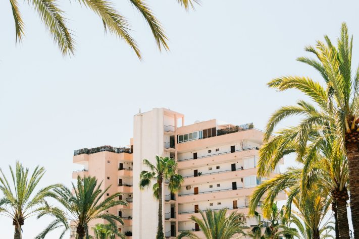 Hotel NEUTRO em Ibiza, Espanha - Shane Hauser/Unsplash