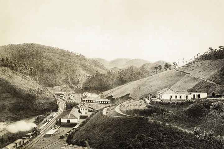 Engenheiro Paulo de Frontin é um município brasileiro da região Centro-Sul Fluminense, no estado do Rio de Janeiro, que nasceu de um entreposto comercial com Minas Gerais, que o transformou, inicialmente, na Vila de Rodeio.