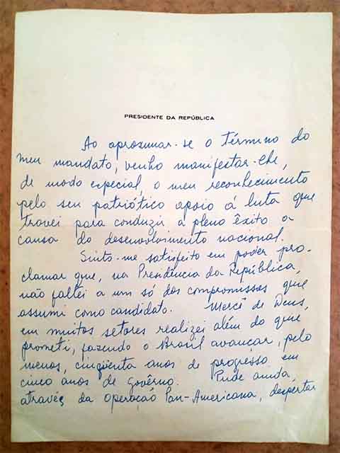 O achado ocorreu em 28 de agosto de 2025, quando a jovem historiadora, que cursa museologia no Centro Universitário Leonardo da Vinci, realizava tarefas de catalogação e conservação preventiva no acervo da instituição. 
