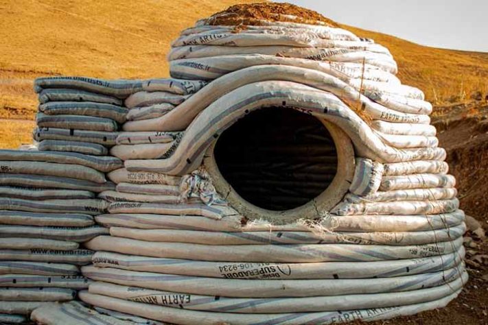 Essas características levaram à utilização da técnica até em áreas militares - Casas sustentáveis, duráveis e mais baratas viram moda no Brasil - Reprodução Nada Mais
