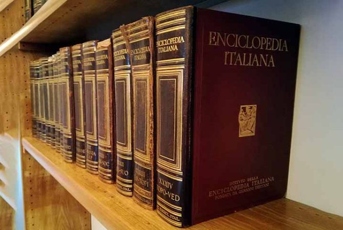 A evolução das enciclopédias: da era impressa à revolução digital