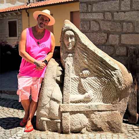 Em abril de 2025, ele compartilhou um vídeo no Instagram contando que voltou a engordar por questões emocionais e falou em 