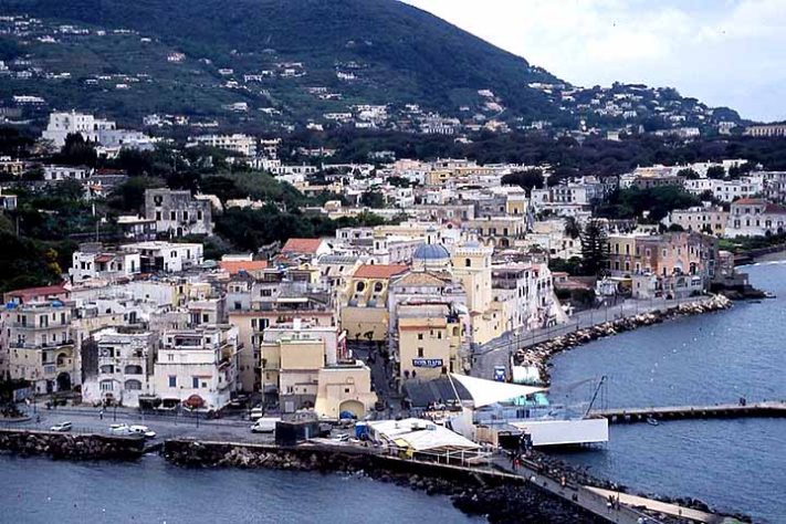 Ischia, é uma comuna italiana da região da Campânia, província de Nápoles - Reprodução do Flickr hagger71