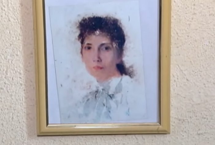 Fotografia de Maria Augusta de Oliveira Borges, que deu origem à lenda da Loira do Banheiro - Reprodução/TV Record