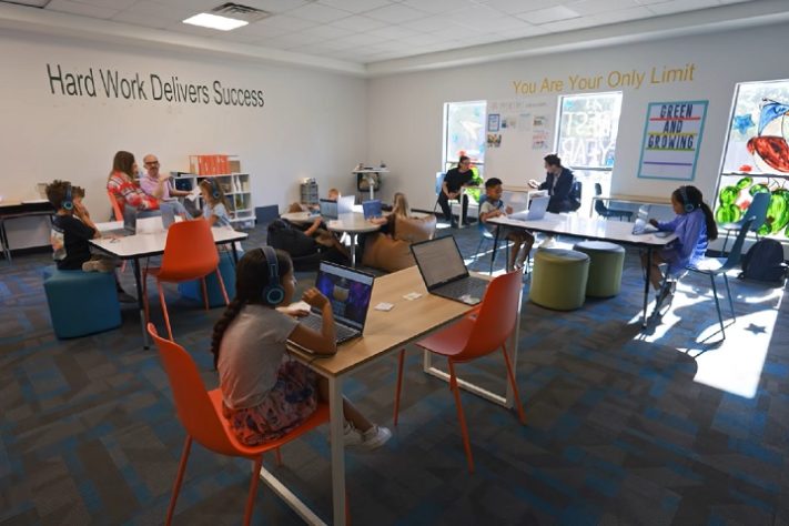 Escola do Texas, nos Estados Unidos, substitui professores por IA - Reprodução/Newsweek