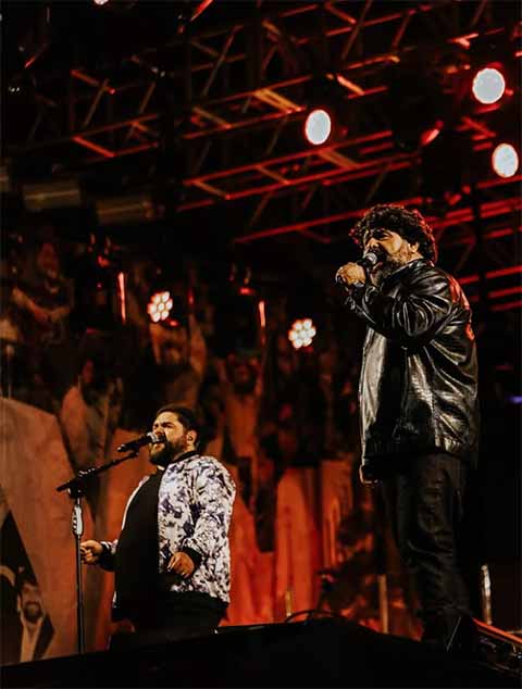 Em 2009, a dupla, então, ganhou o Grammy Latino na categoria 