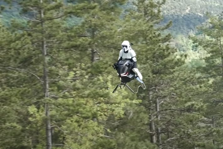 Empresário desenvolve moto voadora inspirada em Star Wars — Divulgação/Volonaut
