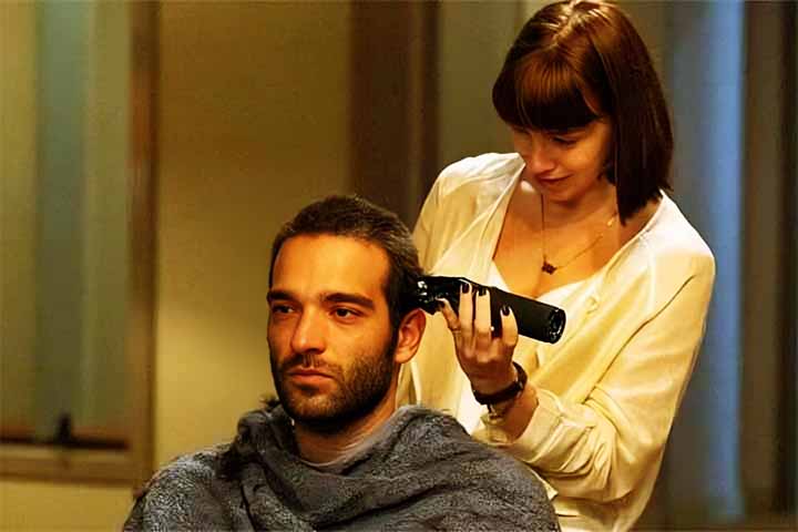 Humberto Carrão em Vale tudo - Leucemia , cancros que surgem geralmente na medula óssea e causam um número elevado de glóbulos brancos anormais. - Divulgação