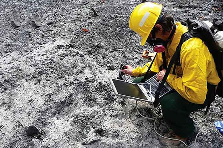 O mercado Ã© aquecido pelo petrÃ³leo, mineraÃ§Ã£o e pesquisas ambientais, com vagas em empresas privadas e Ã³rgÃ£os de exploraÃ§Ã£o. HÃ¡ espaÃ§o tambÃ©m na Ã¡rea acadÃªmica.- DivulgaÃ§Ã£o