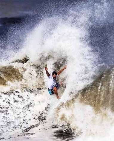 Brazilian Storm - Brasil vira potência no surfe 