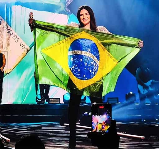 Laura Pausini, cantora, compositora, produtora musical, e personalidade de televisão italiana - Reprodução do Instagram @laurapausini