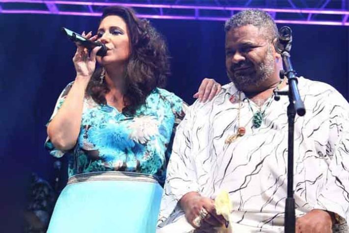 Perfil da cantora Maria Rita 
